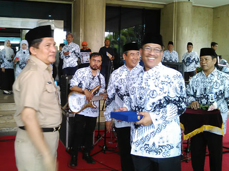 Pencarian PGRI Kota Jakarta Timur - Persatuan Guru Republik Indonesia Cabang Kota Jakarta Timur